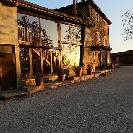 הוילה אסיסי Agriturismo Il Noceto מראה חיצוני תמונה