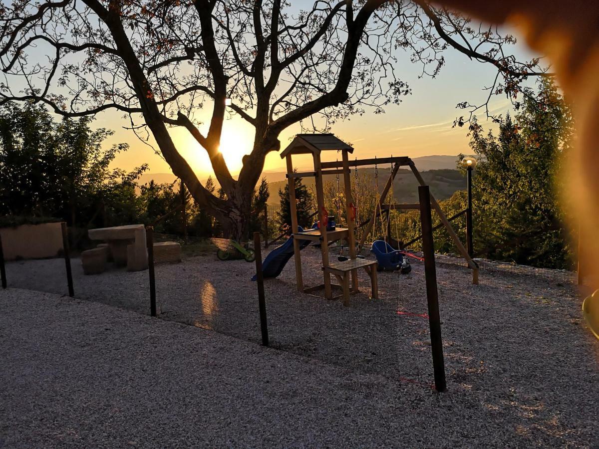 הוילה אסיסי Agriturismo Il Noceto מראה חיצוני תמונה